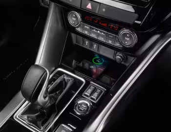Interior Mitsubishi Eclipse Cross HPE-S [Latam] '2022–pr.