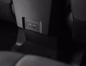 Інтер'єр Mitsubishi Eclipse Cross HPE-S "Black" [Brazil] '2025–н.ч.