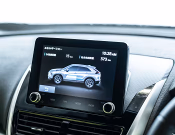 Interior Mitsubishi Eclipse Cross PHEV [Japan] '2020–pr.