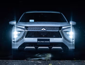 Mitsubishi Eclipse Cross PHEV [Japan] '2020–pr.