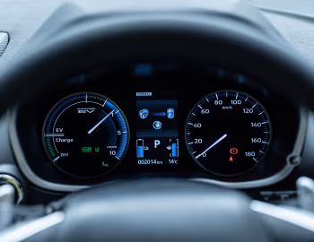 Painel Mitsubishi Eclipse Cross PHEV [Japan] '2020–pr.