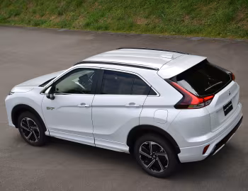Mitsubishi Eclipse Cross PHEV [Japan] '2020–pr.