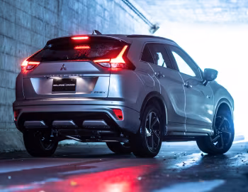 Mitsubishi Eclipse Cross PHEV [Japan] '2020–pr.
