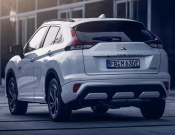 Mitsubishi Eclipse Cross Plug-in Hybrid [Worldwide] '2020–pr.