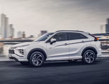 Mitsubishi Eclipse Cross Plug-in Hybrid [Worldwide] '2020–pr.