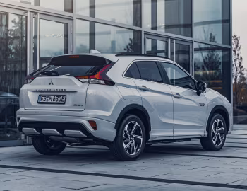 Mitsubishi Eclipse Cross Plug-in Hybrid [Worldwide] '2020–pr.