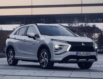 Mitsubishi Eclipse Cross Plug-in Hybrid [Worldwide] '2020–pr.