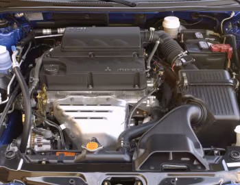 Пад капотам 2006–08 Mitsubishi Eclipse GS [North America] '2005–08