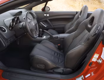 Інтэр'ер 2007–08 Mitsubishi Eclipse GT Spyder [North America] '2006–08