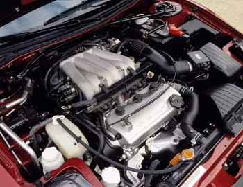 Под капотом 2000–02 Mitsubishi Eclipse Spyder [North America] '1999–2002