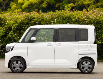 Mitsubishi eK Space '2025–н.в.