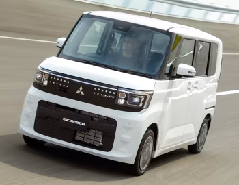 Mitsubishi eK Space '2025–pr.