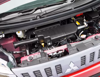 Под капотом Mitsubishi eK Space Custom (B11A) '02.2014–12.2016