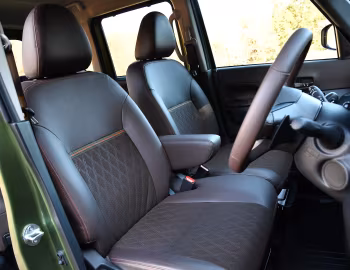 Interior Mitsubishi eK X Space '2020–pr.