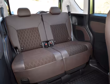 Interior Mitsubishi eK X Space '2020–pr.