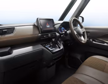 Interior Mitsubishi eK X Space '2020–pr.
