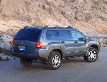 2004–06 Mitsubishi Endeavor [North America] '2003–06