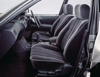 Интерьер Mitsubishi Eterna (E39A) '10.1988–04.1992