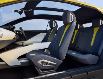 Інтер'єр Mitsubishi eX Concept '10.2015