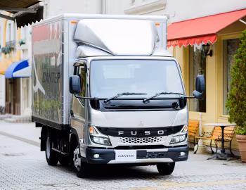 Mitsubishi Fuso Canter Flat Van [Japan] '11.2020–pr.