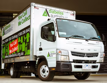 Mitsubishi Fuso Canter 615 Wide Cab Pantech [Australia] '2015