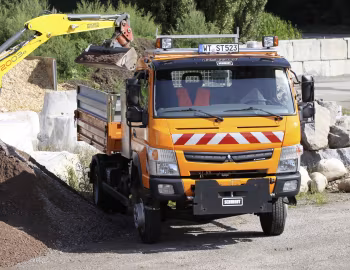 Mitsubishi Fuso Canter 6C18 4×4 mit Maytec AR-L 55 Abrollsysteme [Germany] '2014–22