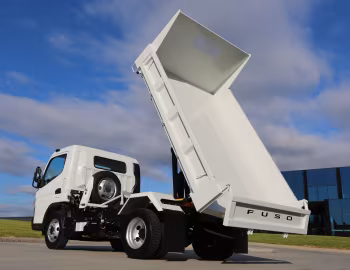 Mitsubishi Fuso Canter 715 Wide Cab Tipper [Australia] '2017–н.в.