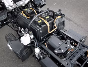 Под капотом Mitsubishi Fuso Canter E-CELL Concept (FE7) '09.2010