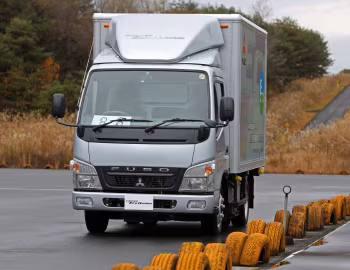Mitsubishi Fuso Canter Eco Hybrid [Japan] '12.2011