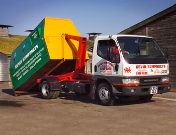 Mitsubishi Canter Hooklift [UK-spec] (FE5) '1999–2002