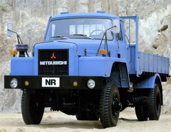 Mitsubishi Fuso NR