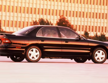 1994–96 Mitsubishi Galant Sedan [North America] '1993–96