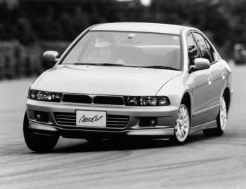 Mitsubishi Galant VR-G touring [Japan] (E-EA1A) '08.1996–07.1998