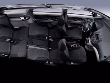 Інтер'єр Mitsubishi Grandis [Worldwide] '05.2003–11
