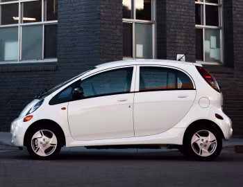 2012–17 Mitsubishi i MiEV [North America] '10.2011–17