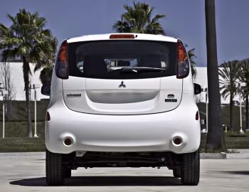 2012–17 Mitsubishi i MiEV [North America] '10.2011–17