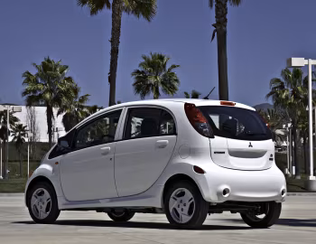 2012–17 Mitsubishi i MiEV [North America] '10.2011–17