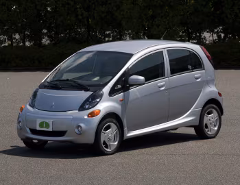 2012–17 Mitsubishi i MiEV [North America] '10.2011–17