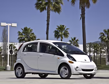 2012–17 Mitsubishi i MiEV [North America] '10.2011–17