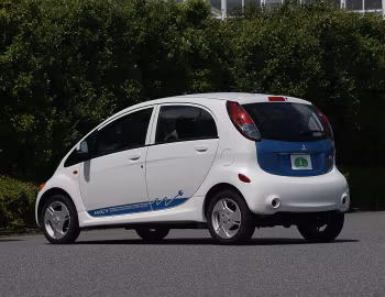 2012–17 Mitsubishi i MiEV [North America] '10.2011–17