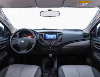 Торпедо Mitsubishi L200 Triton Sport GLX "Outdoor" [Latam] '2019–20