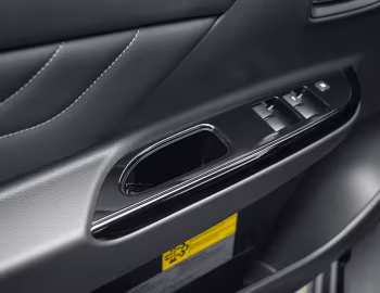 Intérieur Mitsubishi L200 Triton Sport Urban [Brazil] '2024