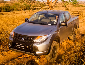 Mitsubishi L200 Triton Sport GLX "Outdoor" [Latam] '2019–20