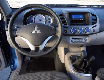 Painel frontal Mitsubishi L200 4Life Double Cab '2006–10