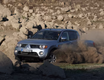 Mitsubishi L200 4Life Double Cab '2006–10