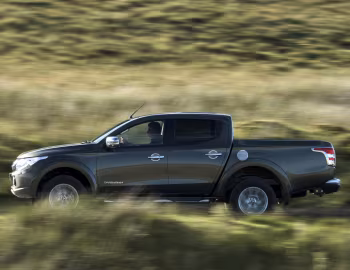 Mitsubishi L200 Barbarian Double Cab [UK-spec] '2015–19