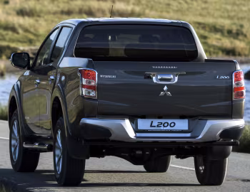 Mitsubishi L200 Barbarian Double Cab [UK-spec] '2015–19