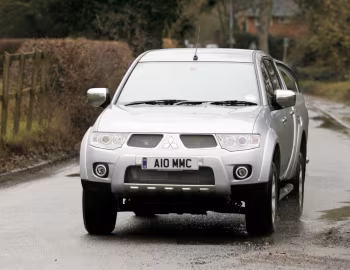 Mitsubishi L200 Barbarian [UK-spec] '2010–14