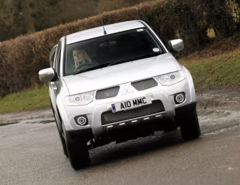 Mitsubishi L200 Barbarian [UK-spec] '2010–14