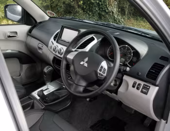 Торпедо Mitsubishi L200 Barbarian [UK-spec] '2010–14